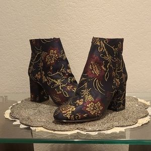 Antonio Melani Ankle Boots Size 5.5